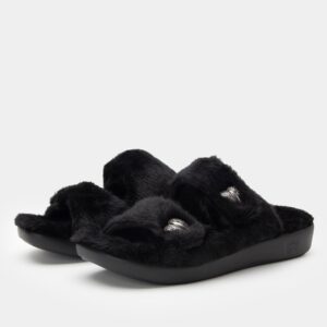 Chillery Black Slipper - Web Exclusive