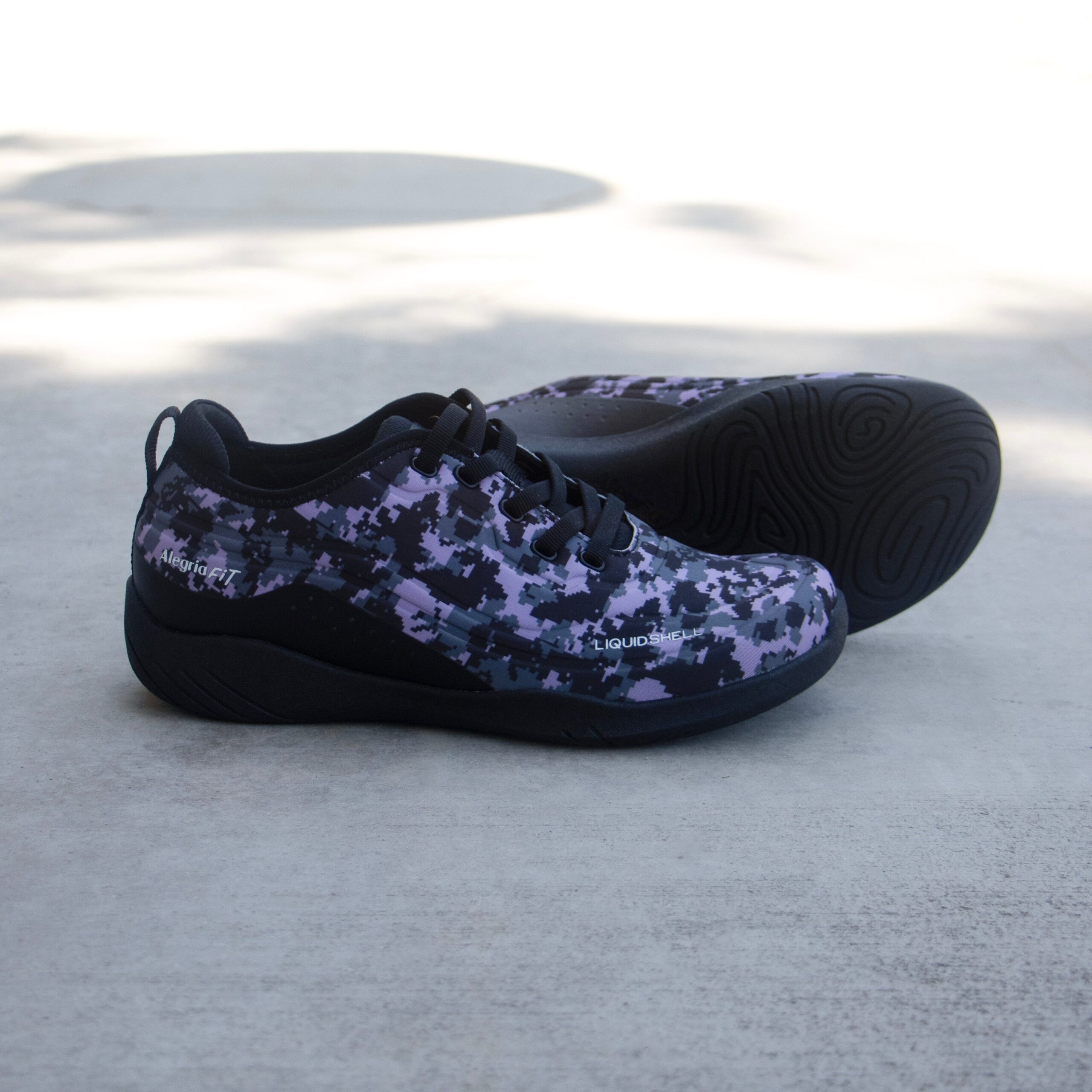 Liber8 Digi Lilac Shoe - Image 2